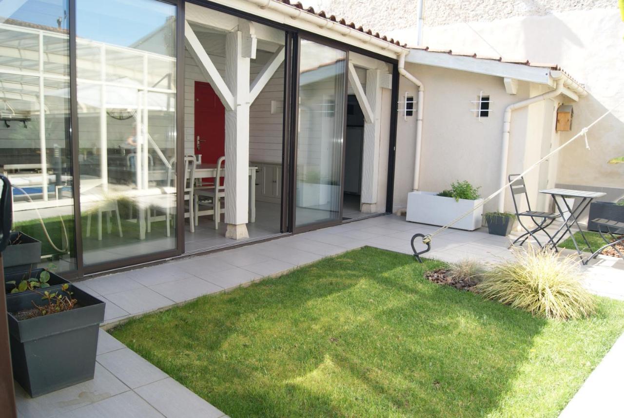 Le Clos Des Amoureux Villa Valence-sur-Baise Bagian luar foto